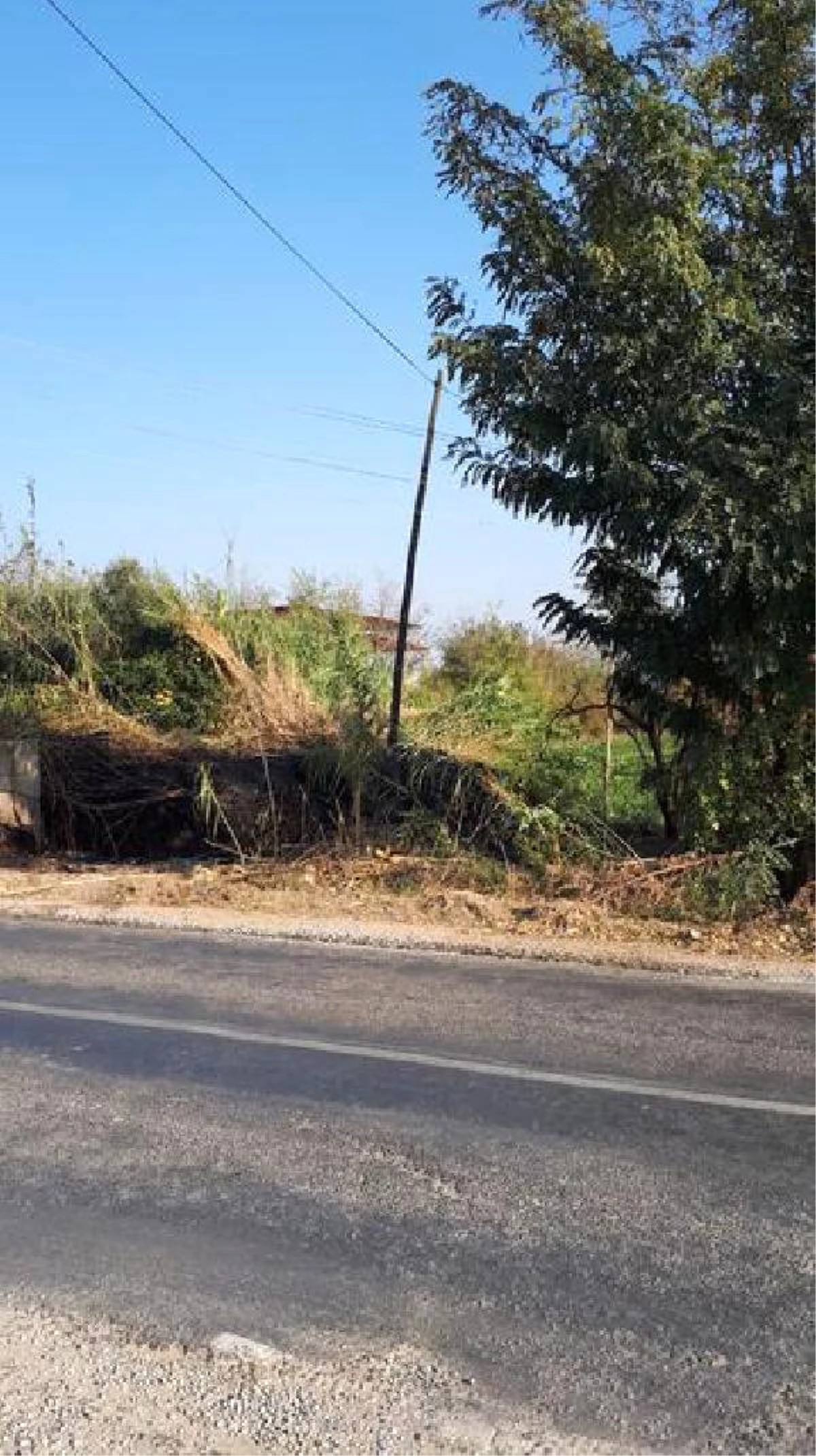 Önce Yangın Çıkardı Sonra Polislere Balta ile Saldırdı