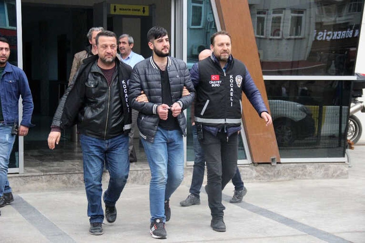 Park İçinde Öldürülen Gencin Cinayetin Zanlısı Adliyeye Sevk Edildi