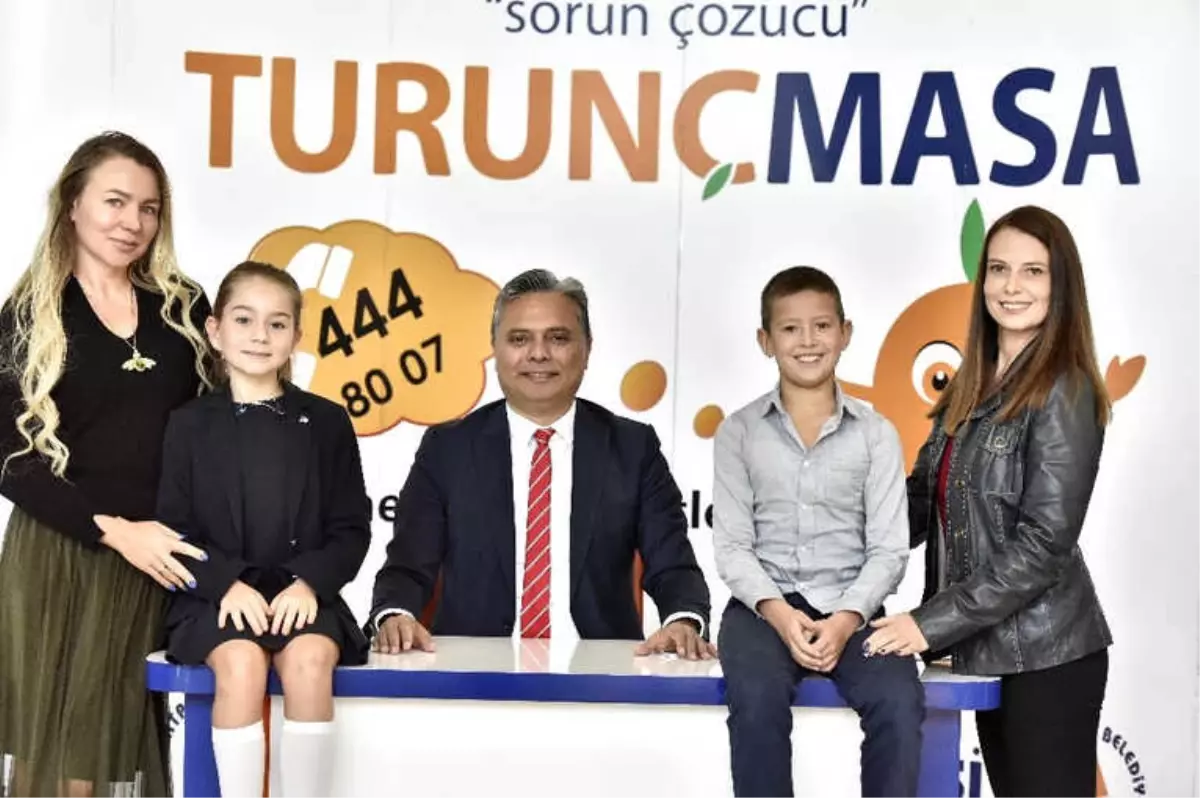 Randevusuz Görüşmede Minik Dansçıların Şovu