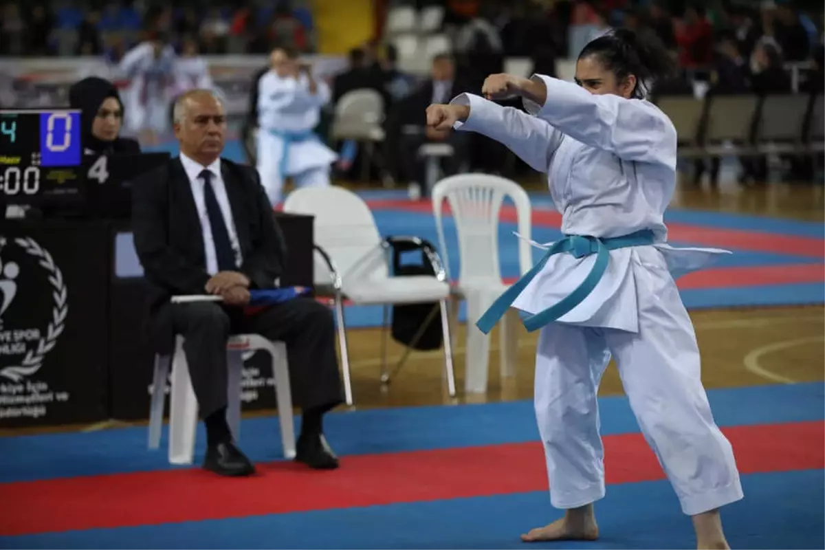 Rize\'de Karate Şöleni