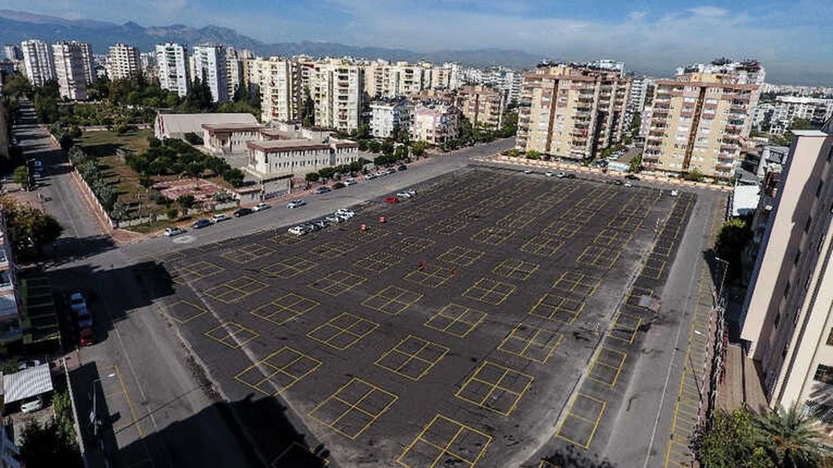 Sosyete Pazarı\' Yeni Yerinde