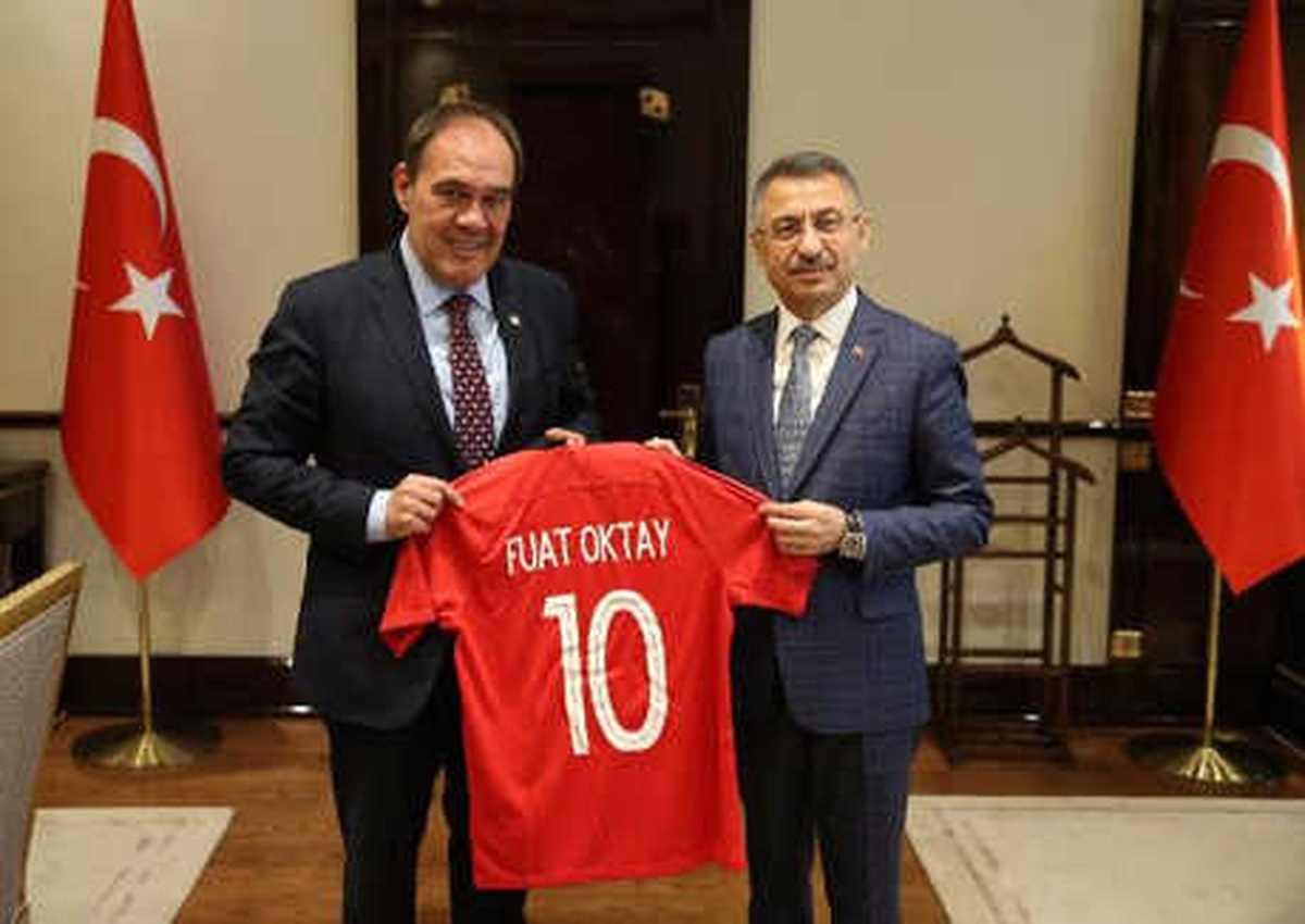 Tff Başkanı Demirören\'den Cumhurbaşkanı Yardımcısı Oktay\'a Ziyaret