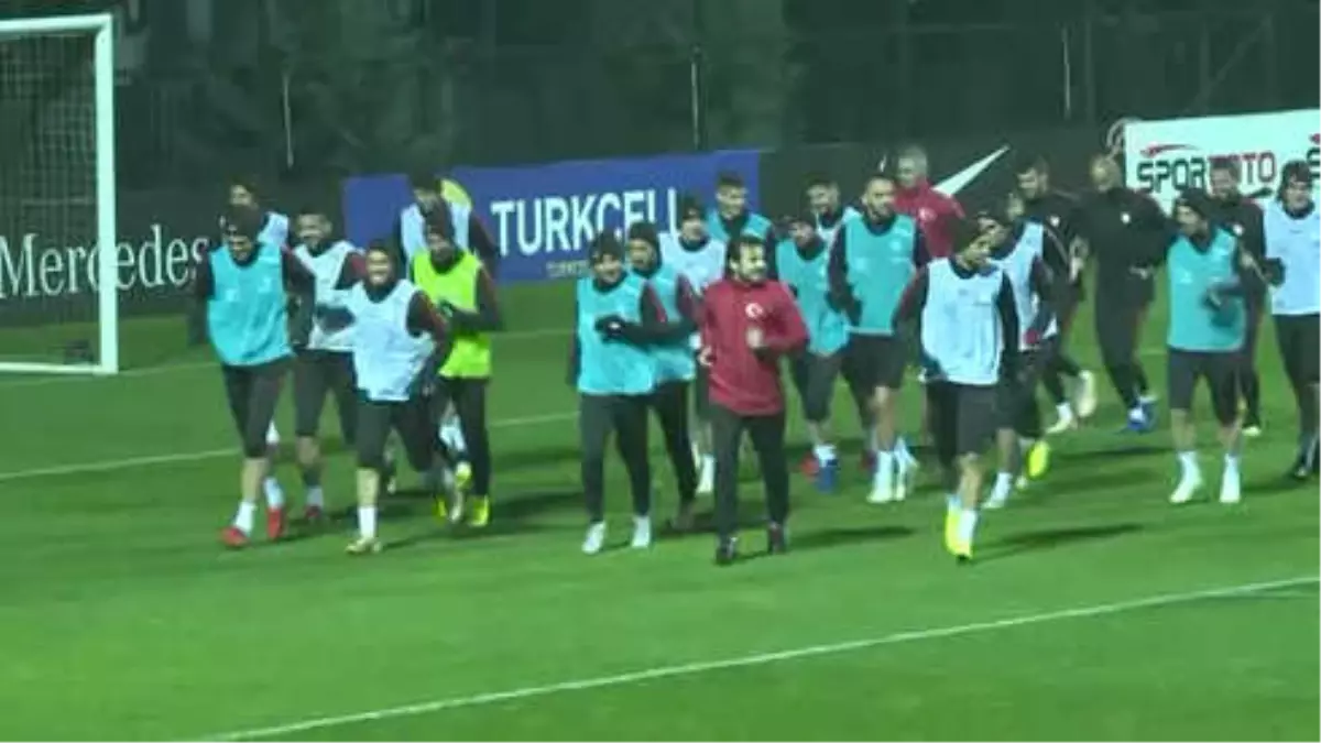 A Milli Futbol Takımı Hazırlıklarını Sürdürdü - İstanbul