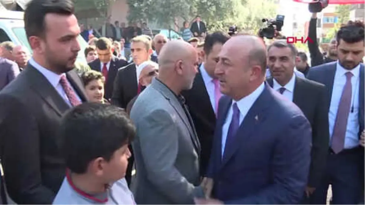 Antalya Dışişleri Bakanı Çavuşoğlu Alanya Şehidi Yusuf Önder\'in Ailesini Ziyaret Etti