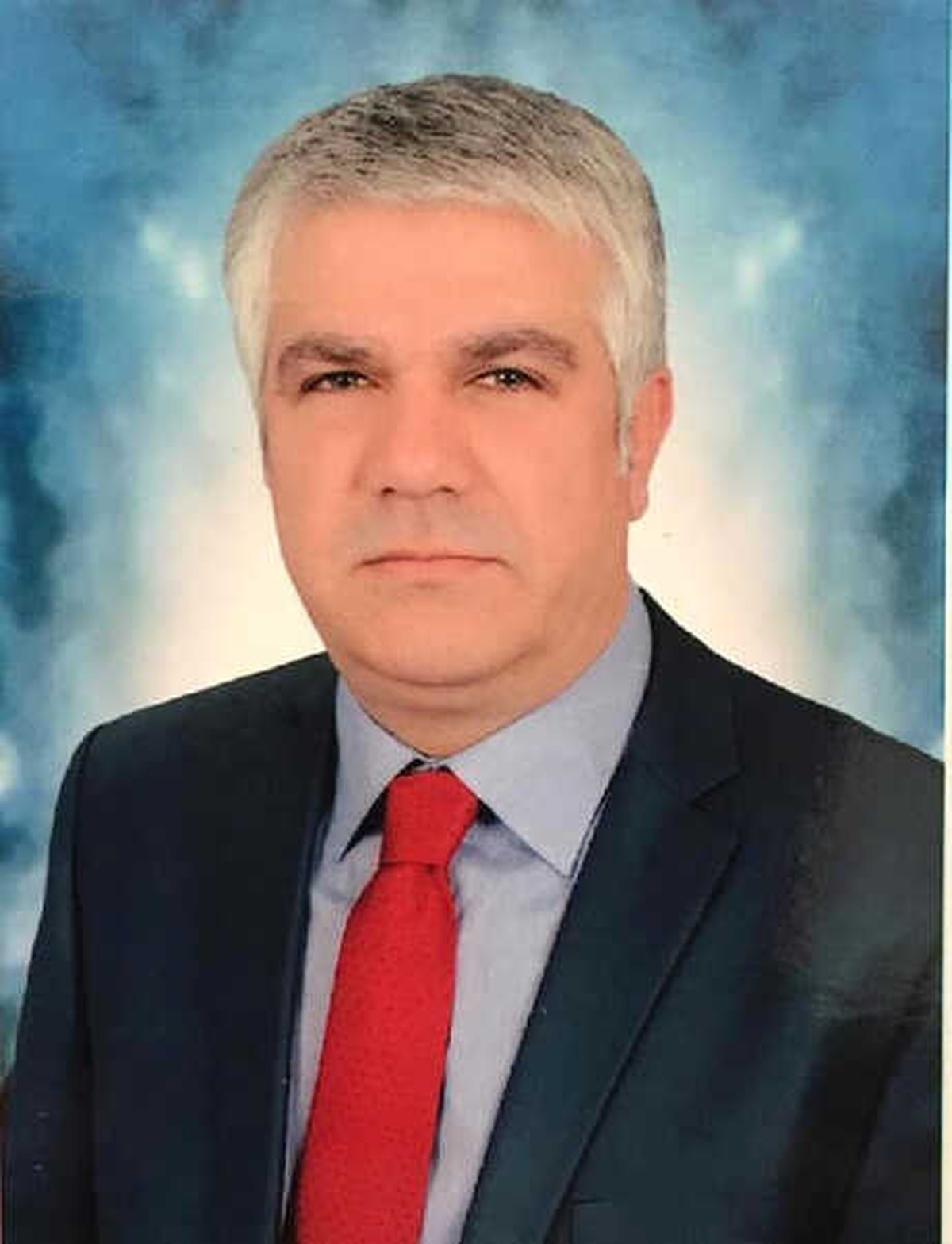 Babası ve Dedesinin Başkanlık Yaptığı İlçede Aday Adayı Oldu