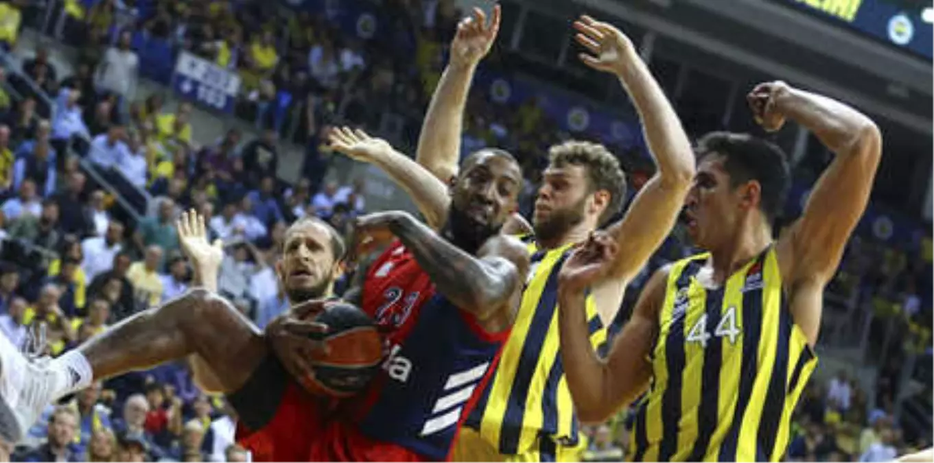 Fener Dışarda Daçka Evinde