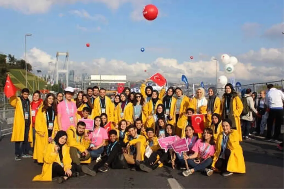 Genç İnovatif Sağlıkçılar Kulubü Vodafone İstanbul Maratonu\'na Katıldı