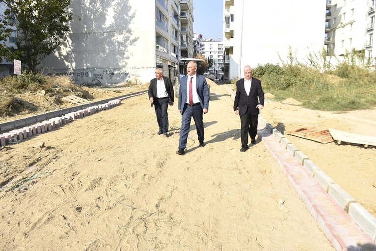 İncirliova\'da 56 Ayda 300 Bin Metrekare Yol Yapıldı