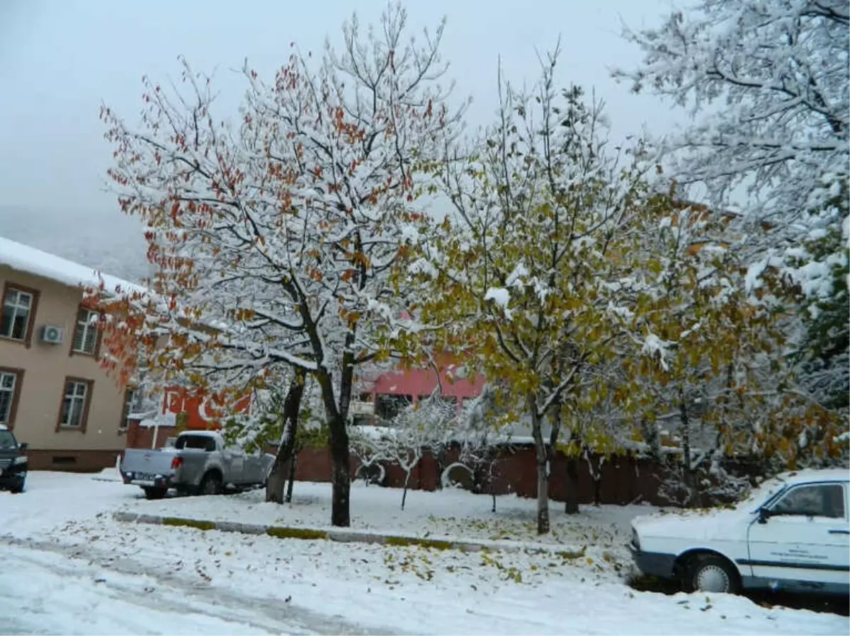 Posof Beyaz Örtüsünü Giydi