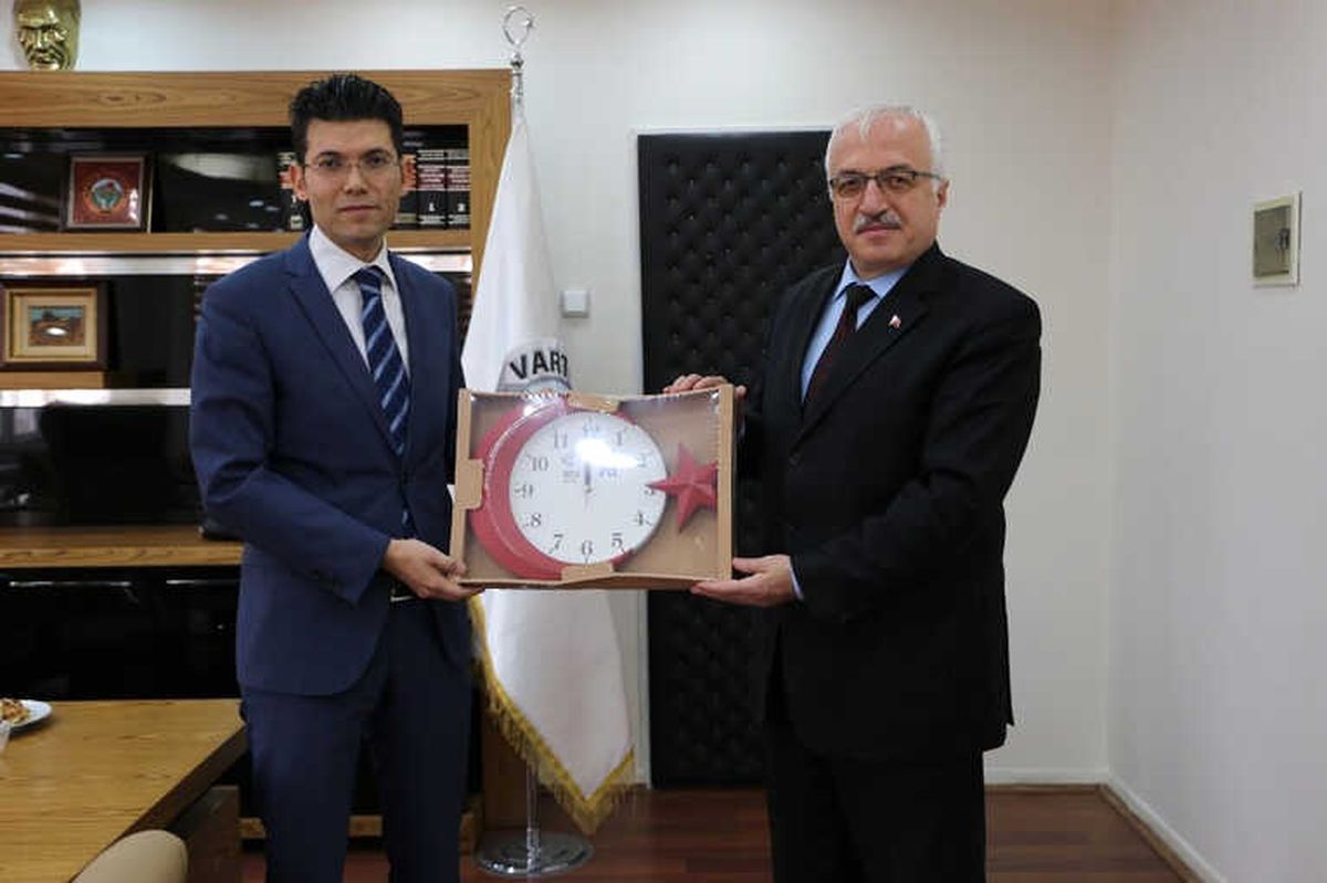 PTT Başmüdürü Ocak\'tan Kaymakam Kaçmaz\'a Ziyaret