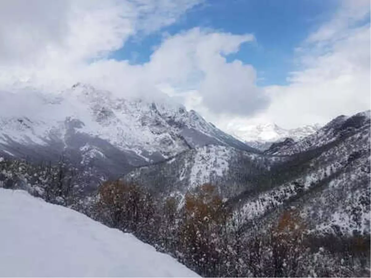 Tunceli\'nin 49 Köy Yolu, Kar Nedeniyle Ulaşıma Kapandı