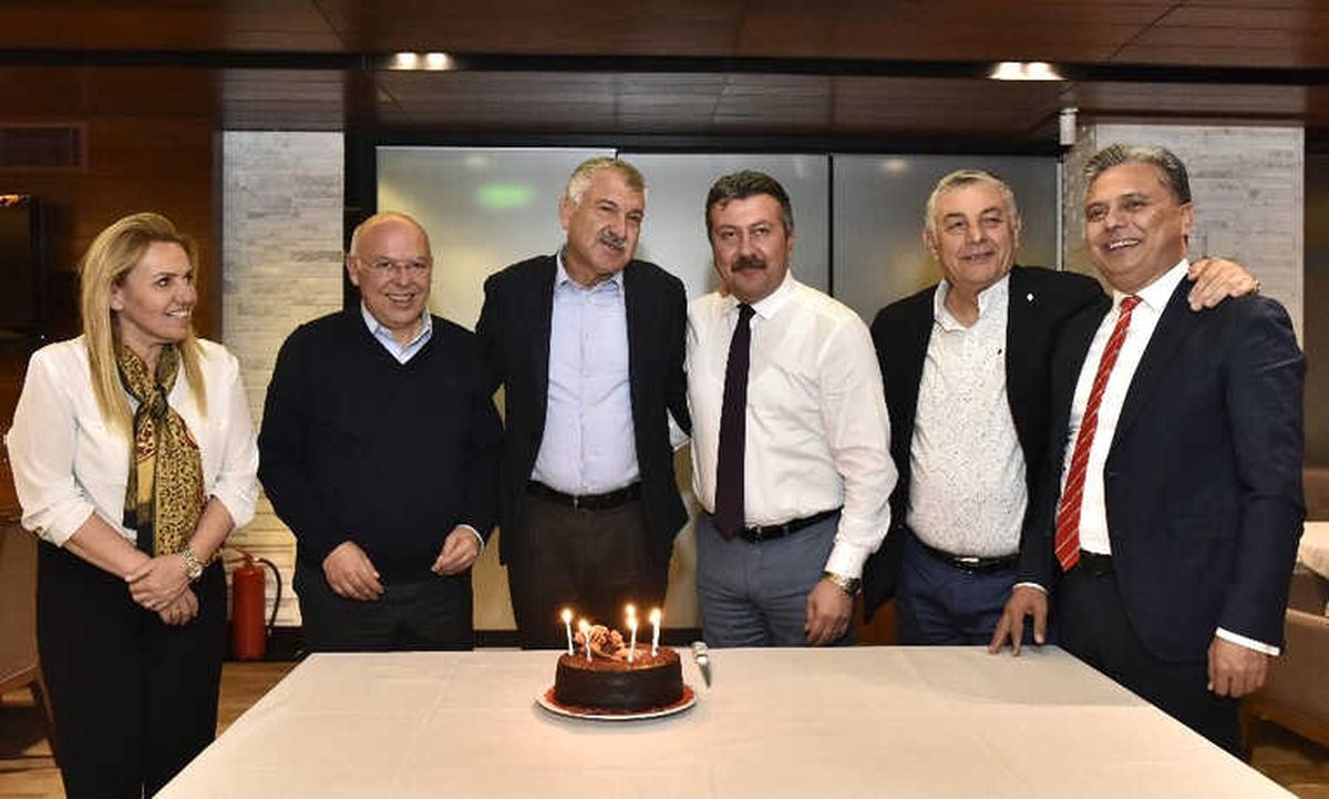 Ümit Uysal, Belediye Başkanlarını Ağırladı