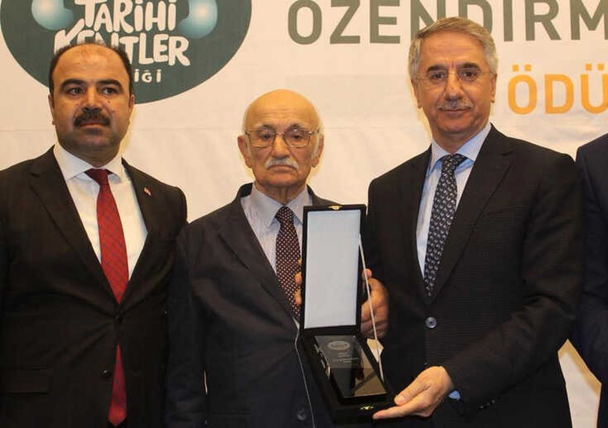 Başkan Yanılmaz\'a Üç Ödül Daha