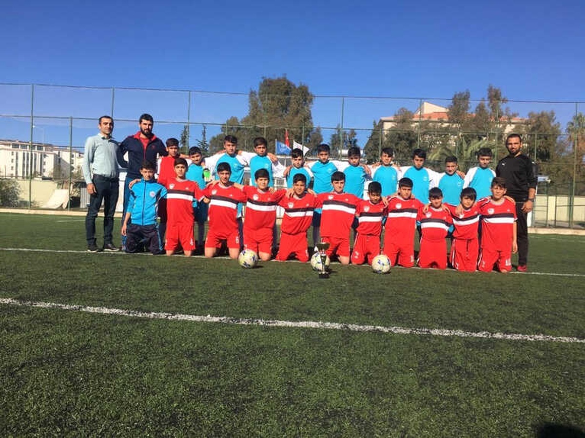 Beytüşşebaplı Sporcular Kupayla Döndü