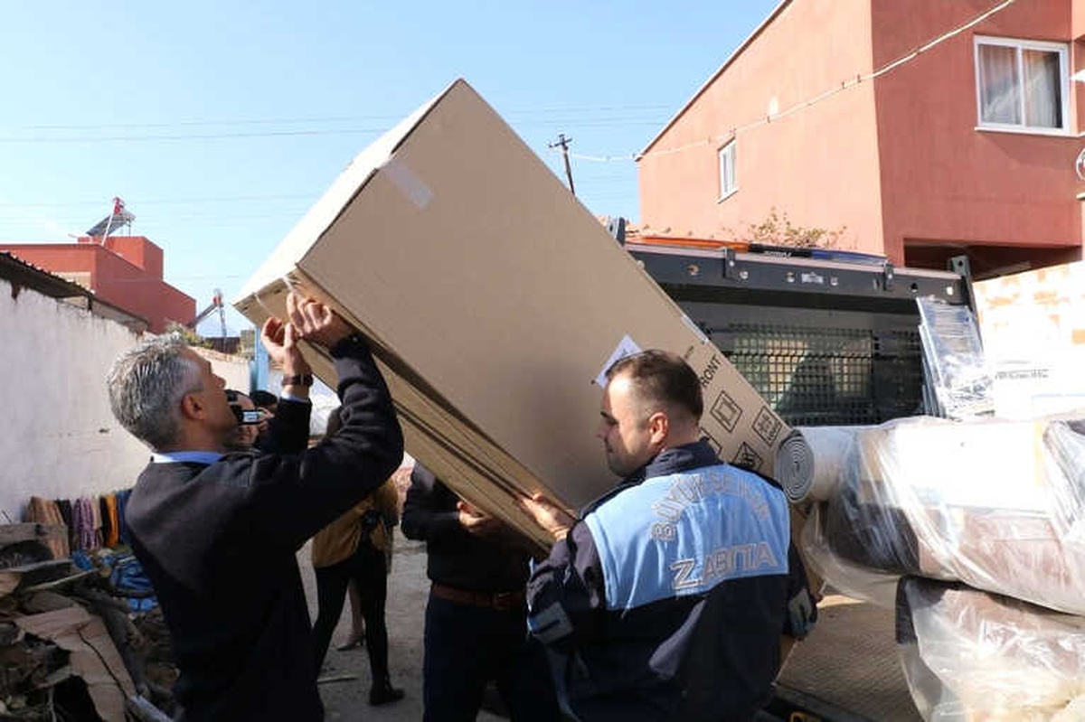 Büyükşehir, Yangın Mağduru Aileleri Sevindirdi