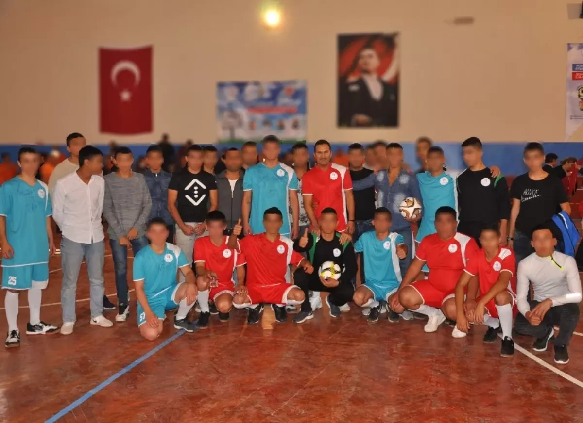 Futbolun Efsaneleri, Çocuk ve Genç Hükümlülerle Buluştu