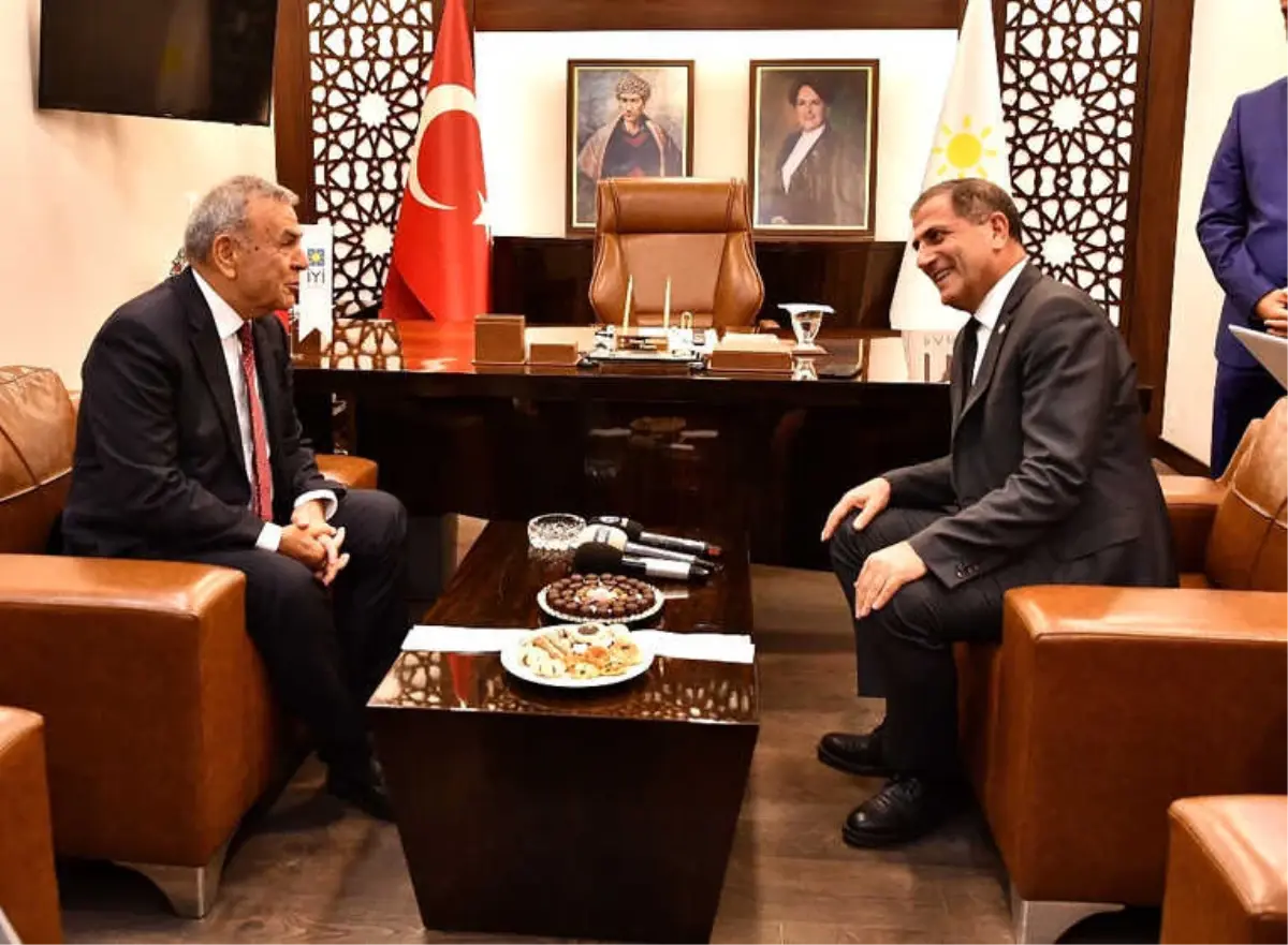 Kocaoğlu\'ndan İyi Parti\'ye Ziyaret