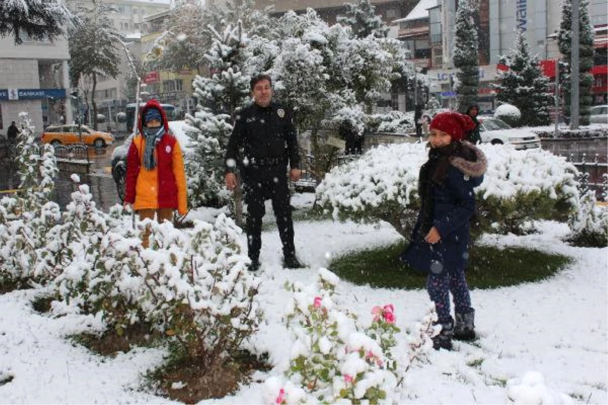 Niğde ve Adana\'da Kar Etkili Oldu