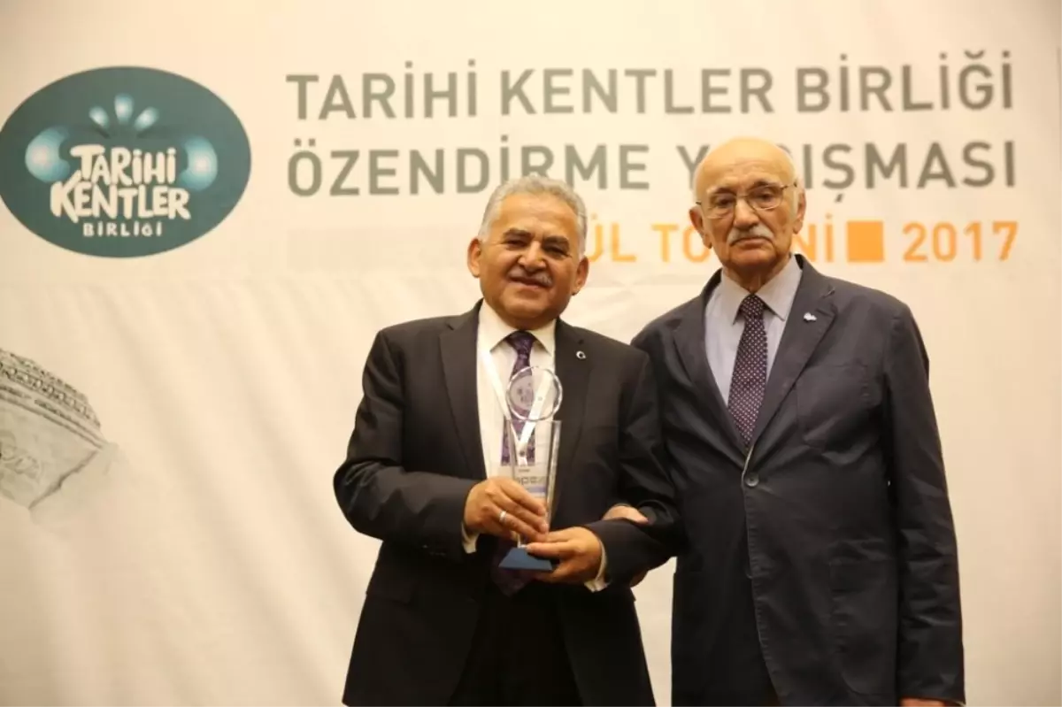 Prof. Dr. Metin Sözen\'den Başkan Büyükkılıç\'a Anlamlı ve Övgü Dolu Açıklama