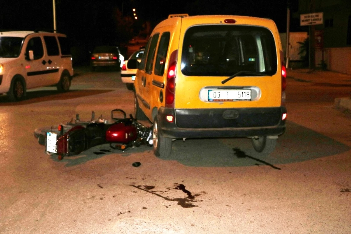 Sandıklı\'da Trafik Kazası: 1 Ölü