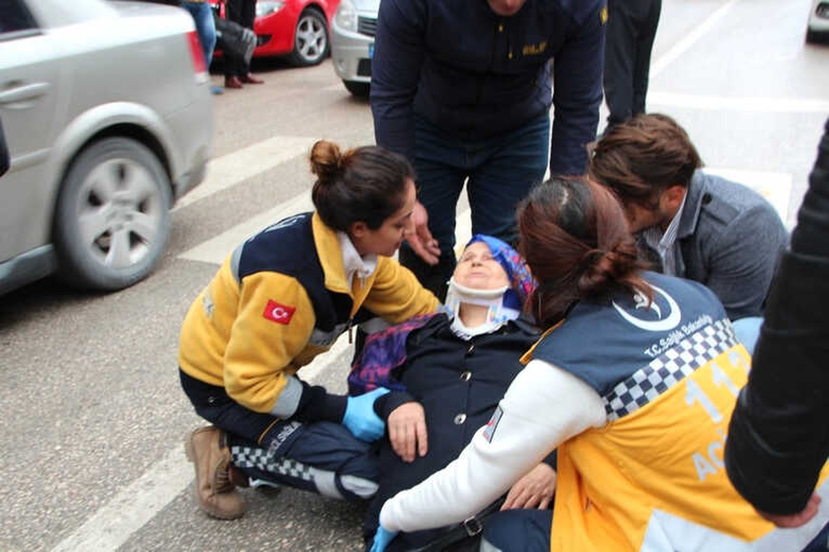 Yayaya Çarpmamak İçin Çok Çabaları Ama Olmadı