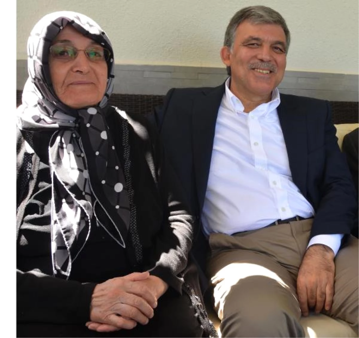Abdullah Gül\'ün Annesi Ameliyat Oldu