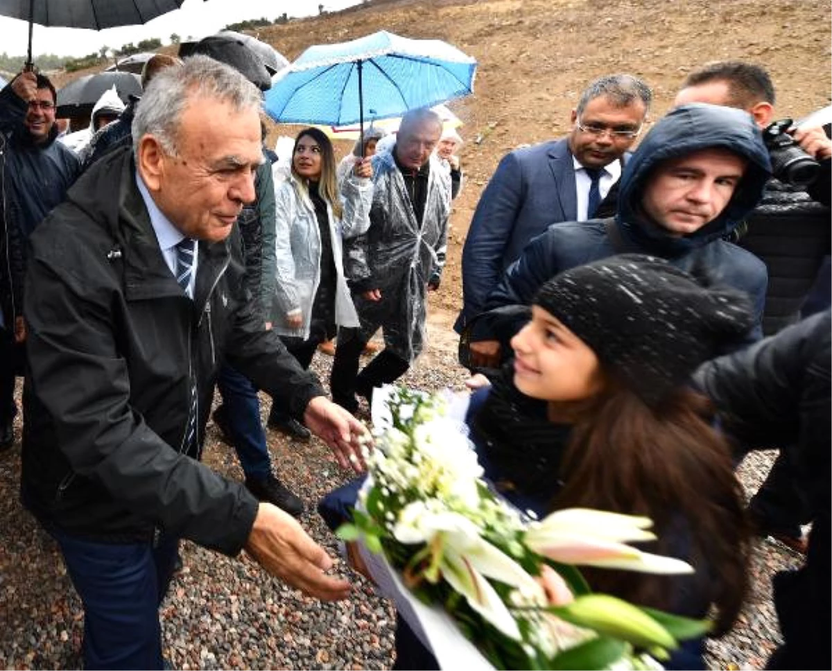 Aziz Kocaoğlu\'ndan Ağaç Dikim Töreninde Seçim Mesajı