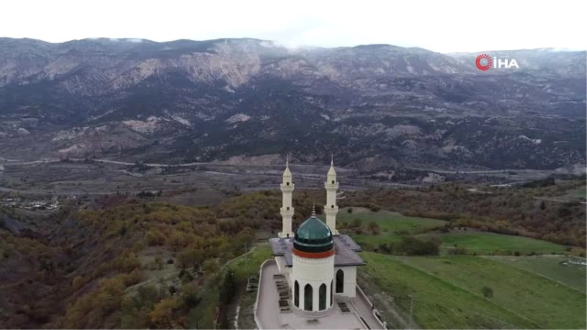 Bu Caminin Eşi Benzeri Yok...kubbesi Camla Kaplı Cami Havadan Görüntülendi