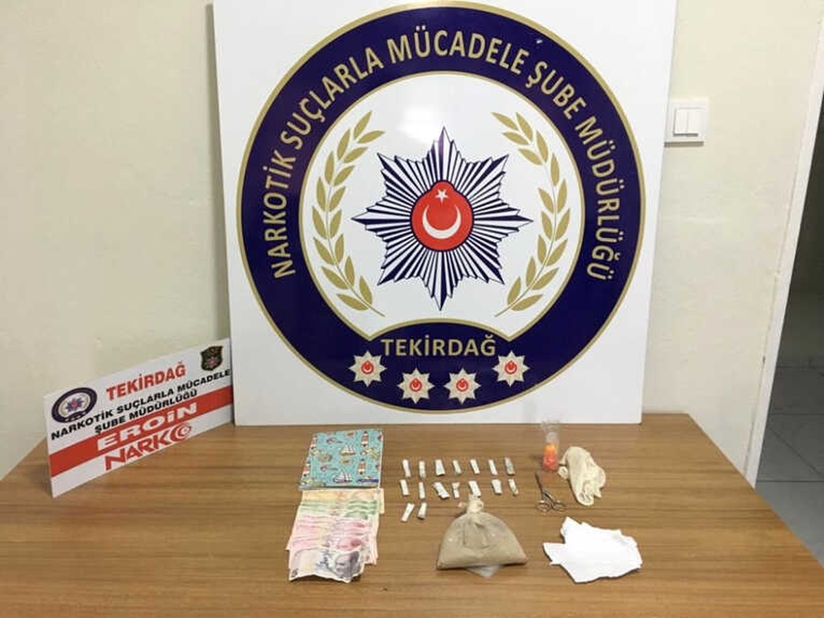 Çorlu\'da Uyuşturucu Operasyonu: 2 Kişi Yakalandı