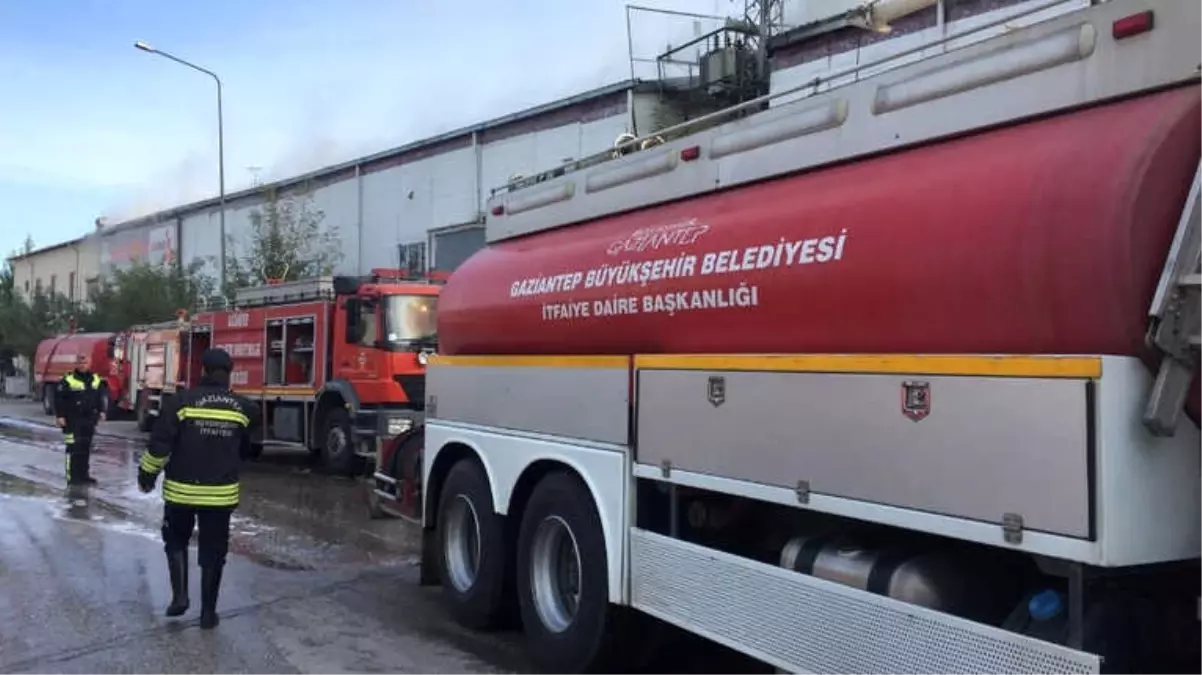 Gaziantep\'teki Fabrika Yangını Kontrol Altına Alındı