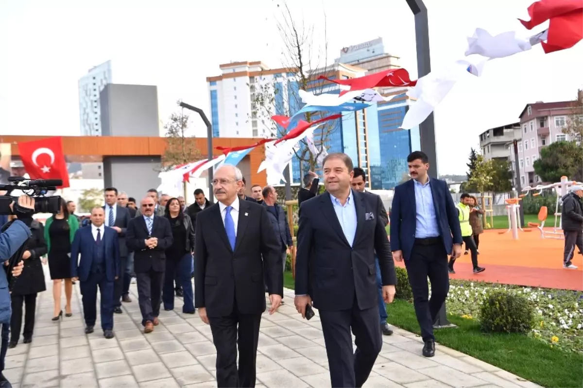 Kılıçdaroğlu 44 Dönümlük Maltepe Cumhuriyet Parkı\'nı Ziyaret Etti