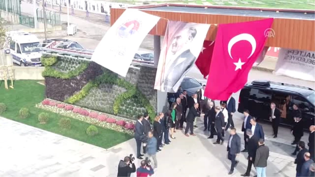 Kılıçdaroğlu, Cumhuriyet Parkı\'nı Ziyaret Etti