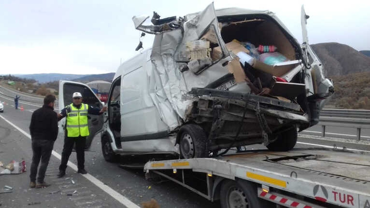 Tosya\'da Trafik Kazasında 4 Kişi Yaralandı