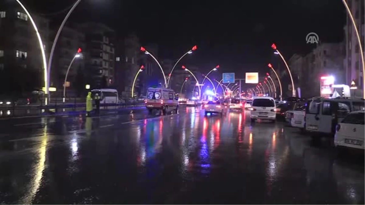 Uşak\'ta Trafik Kazası: 5 Yaralı