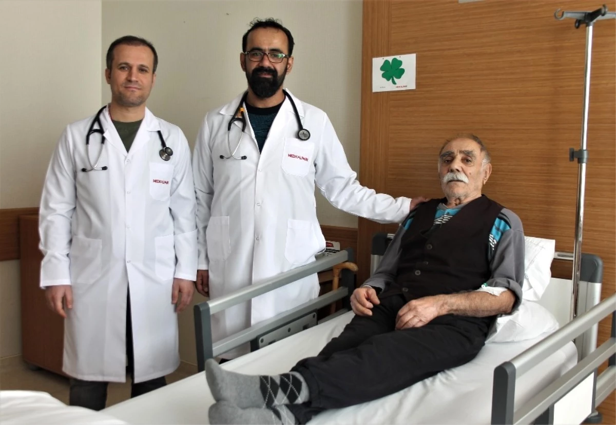 105 Yaşındaki Yusuf Dede Geçirdiği Operasyonla Sağlığına Kavuştu