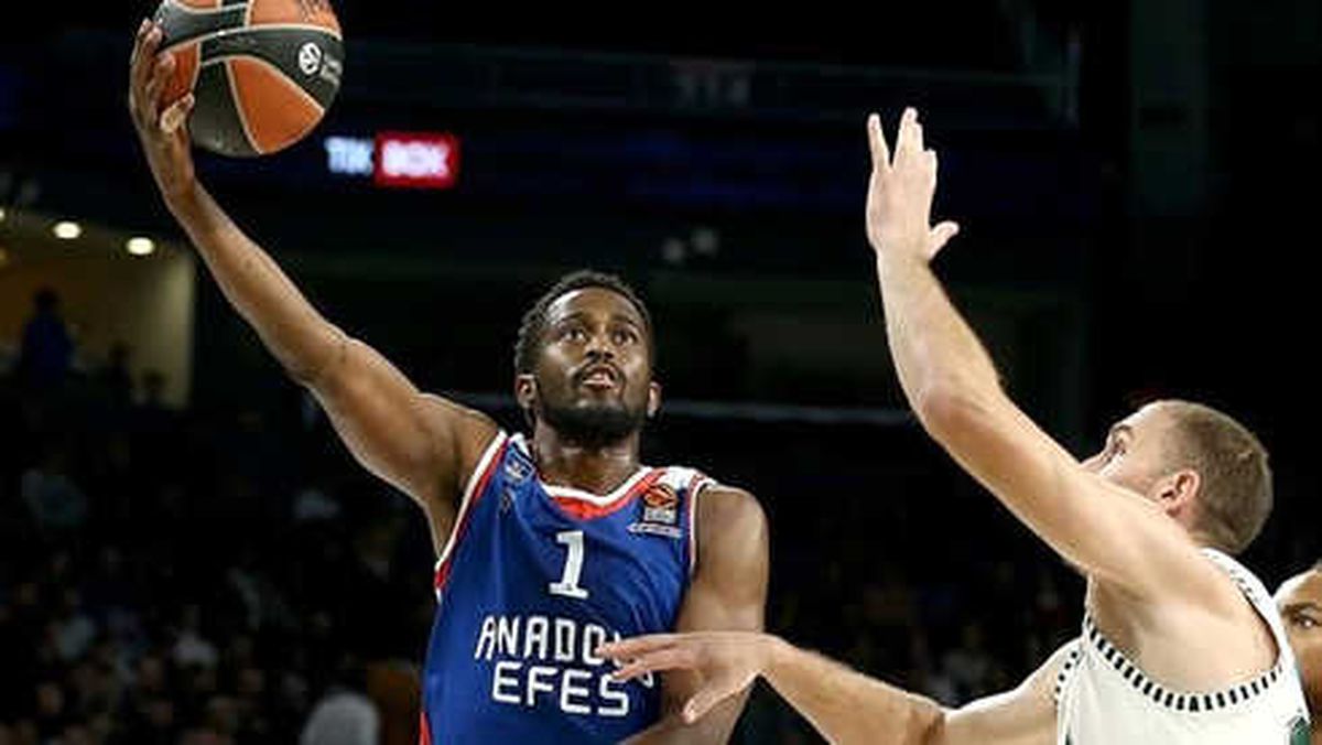Anadolu Efes: 78 - Panathinaikos: 62