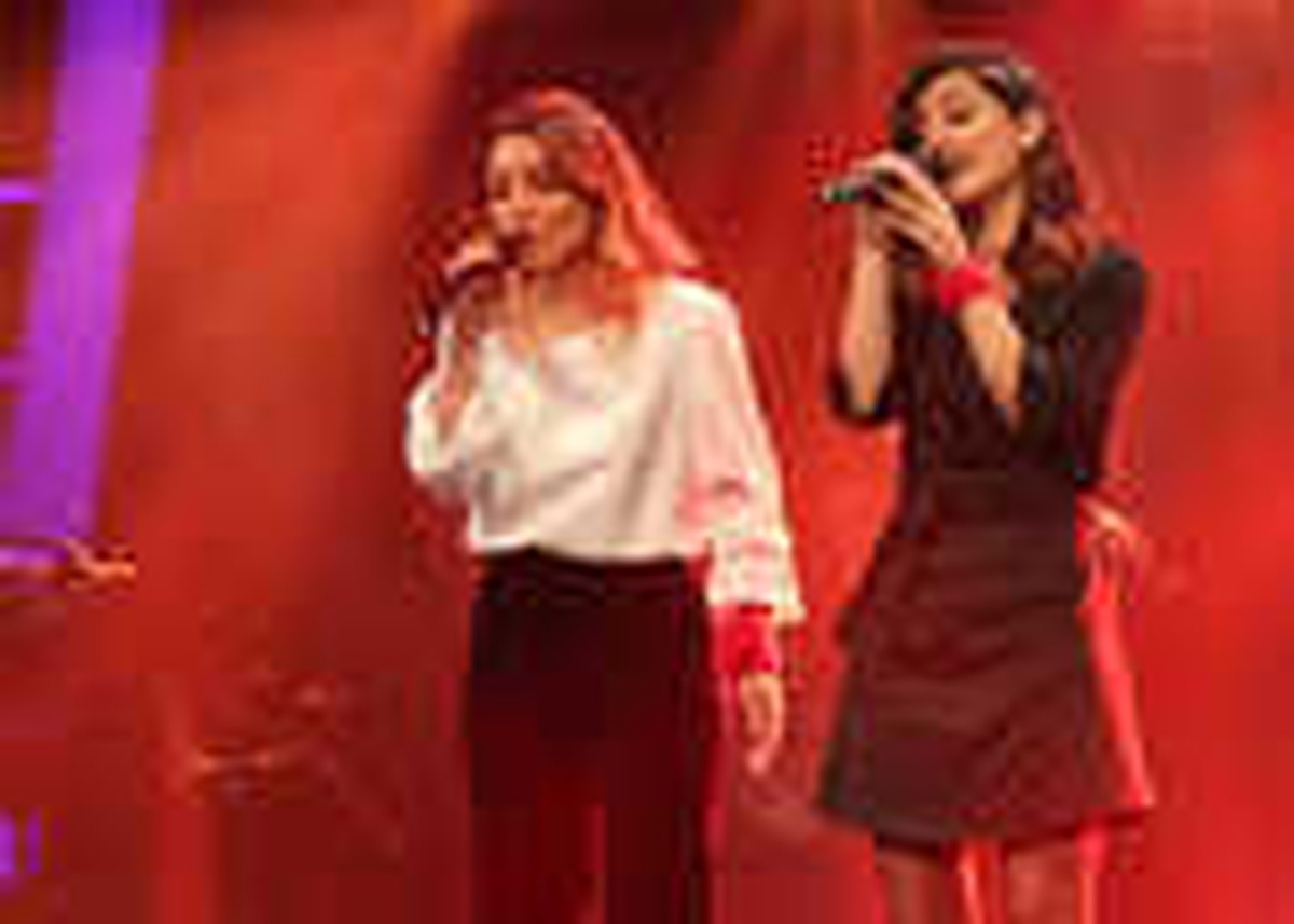 Damla İnci & İpek İnci - Al Yazmalım