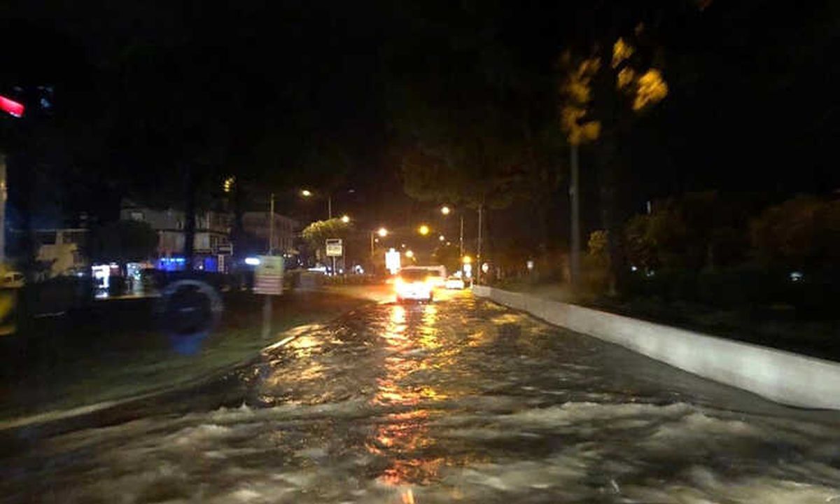 Didim\'i Şiddetli Yağış Vurdu