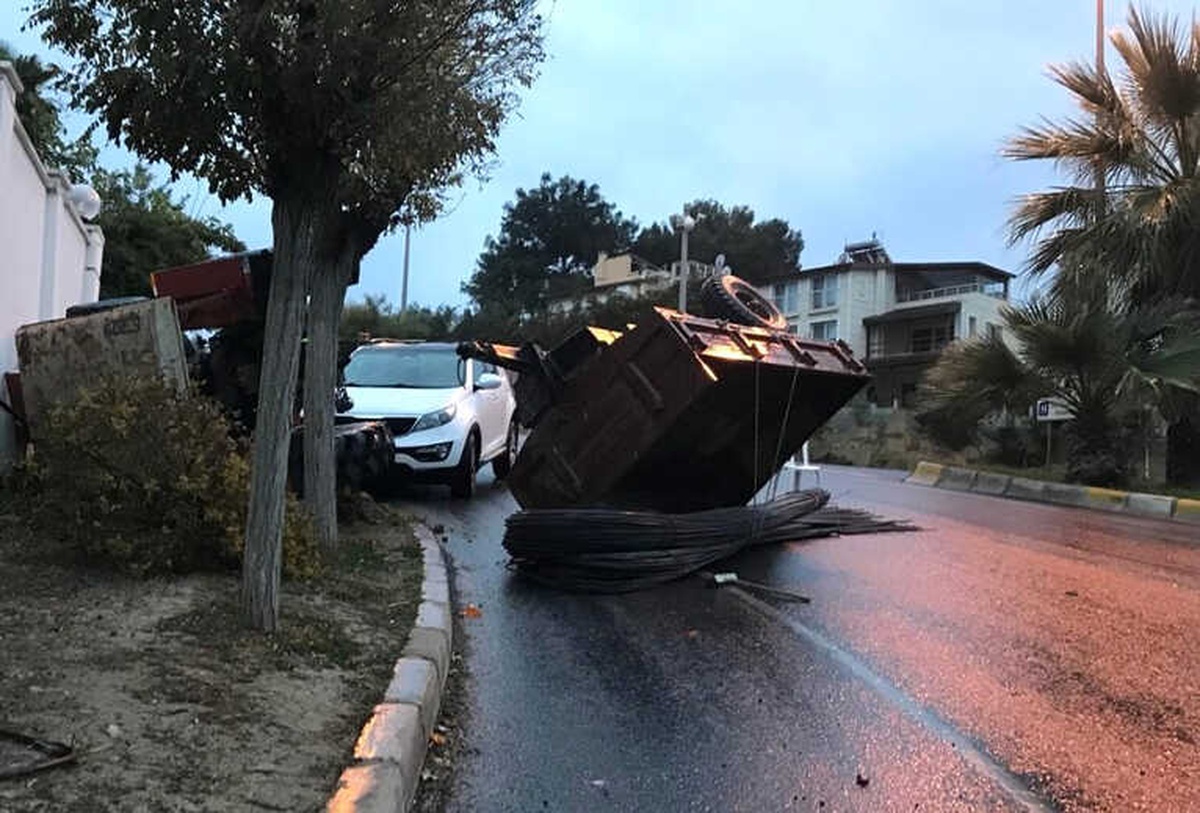Kuşadası 2 Ayrı Trafik Kazası; 1 Yaralı