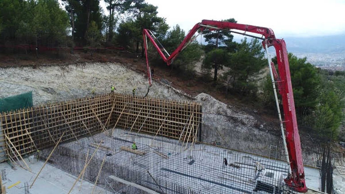 Maski Soma\'ya 7 Bin 500 Tonluk İçme Suyu Deposu Yapıyor