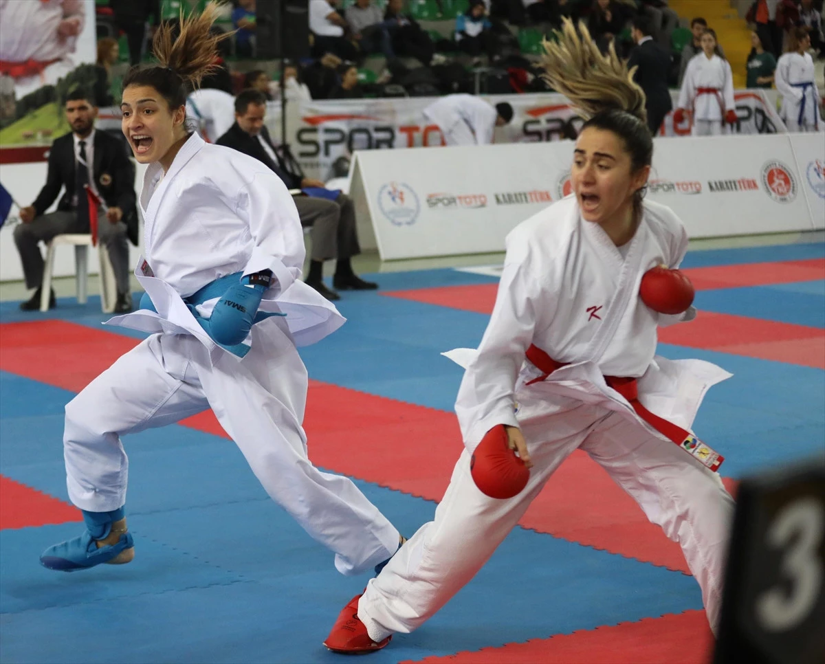 Rize\'deki Karate Şampiyonası Sona Erdi