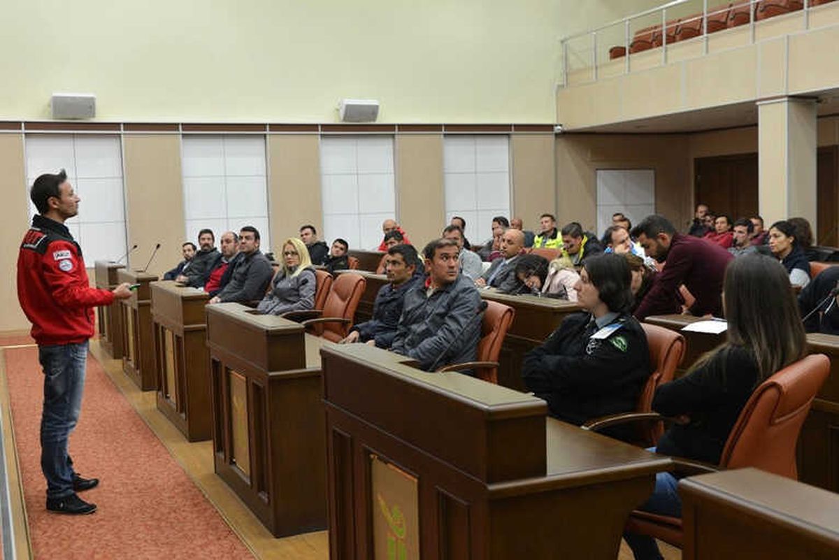 Akut\'tan Temel Yangın Güvenliği Eğitimi