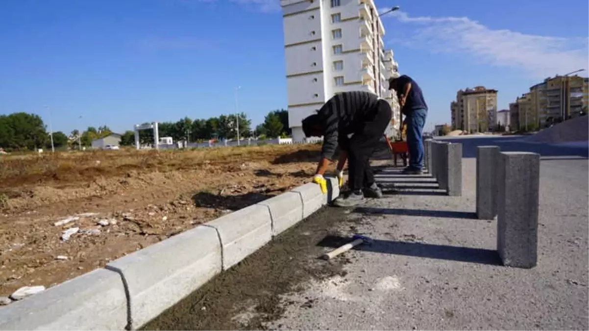 Altınşehir Mahallesinde Kaldırım Çalışmalarına Başlanıldı