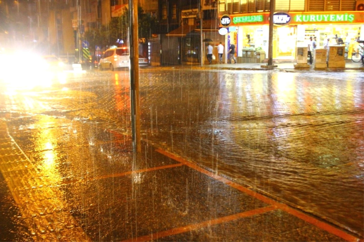Aydın\'da Yağmur Sevinci