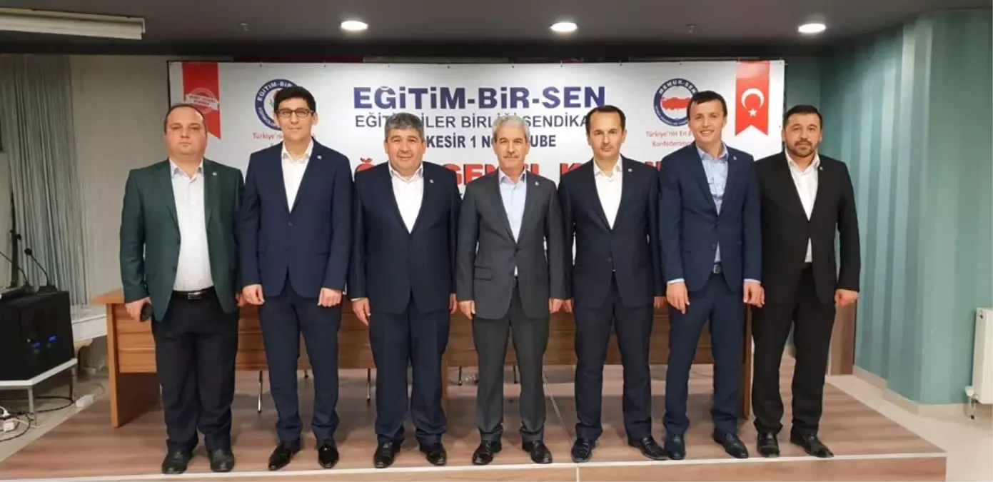 Eğitim-Bir Sen\'de Başkan Çabuk Güven Tazeledi