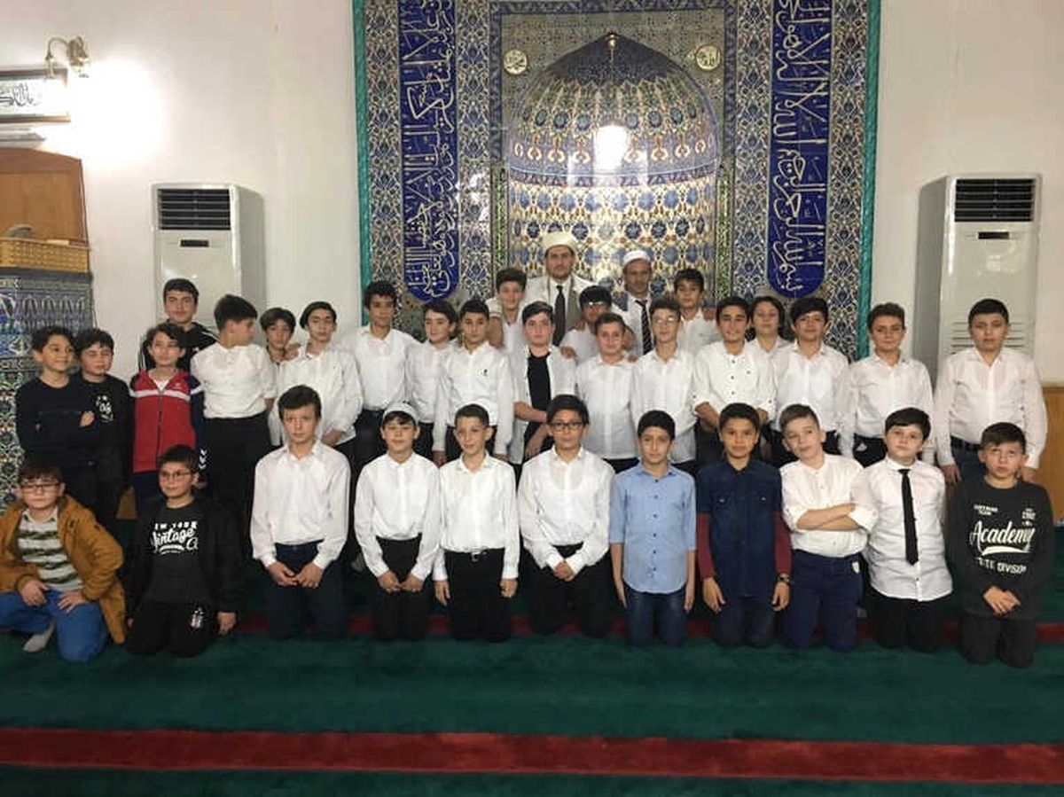 Fatsa\'da Çocuklardan Mevlid Kandili Programı