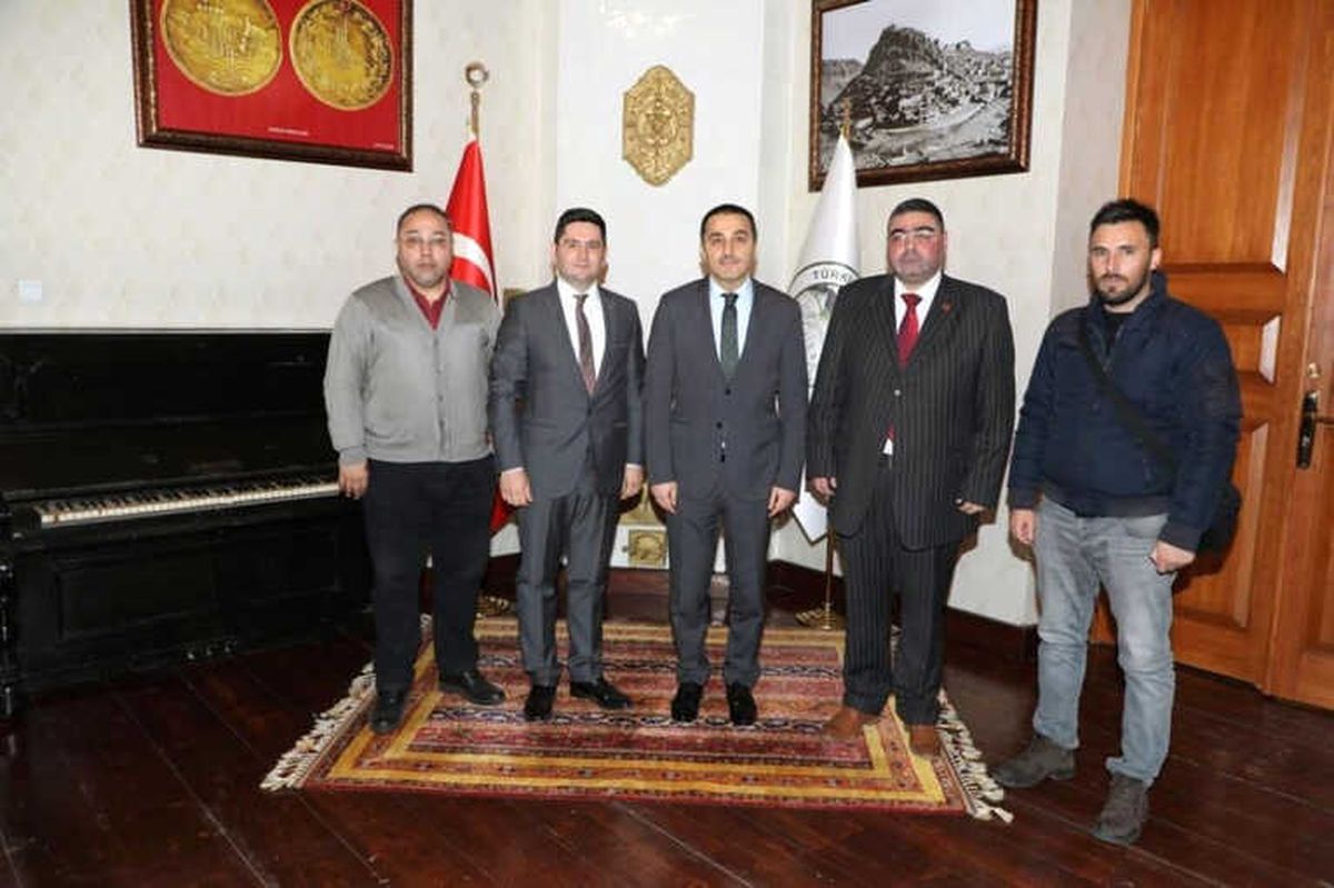 Gazeteciler Cemiyetinden Kars Valisi Türker Öksüz\'e Ziyaret