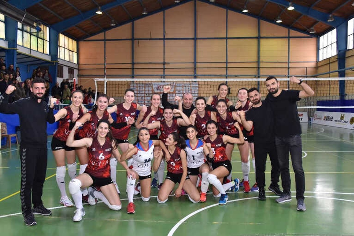 İdman Yurdu Spor, Maliye Okulları\'nı 3-0 Mağlup Etti
