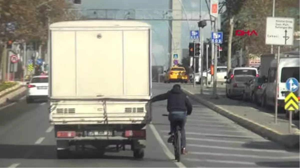 İstanbul Bisikletle Tehlikeli Yolculuk