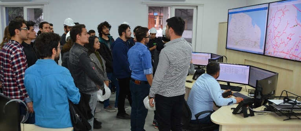 İTÜ Öğrencileri Elektrik Dağıtım Teknolojileri Hakkında Bilgilendirildi
